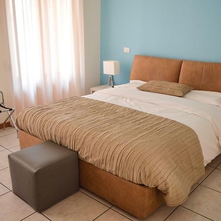 La Contrada Bed & Breakfast Сарнико Екстериор снимка
