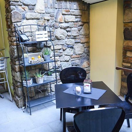 La Contrada Bed & Breakfast Сарнико Екстериор снимка