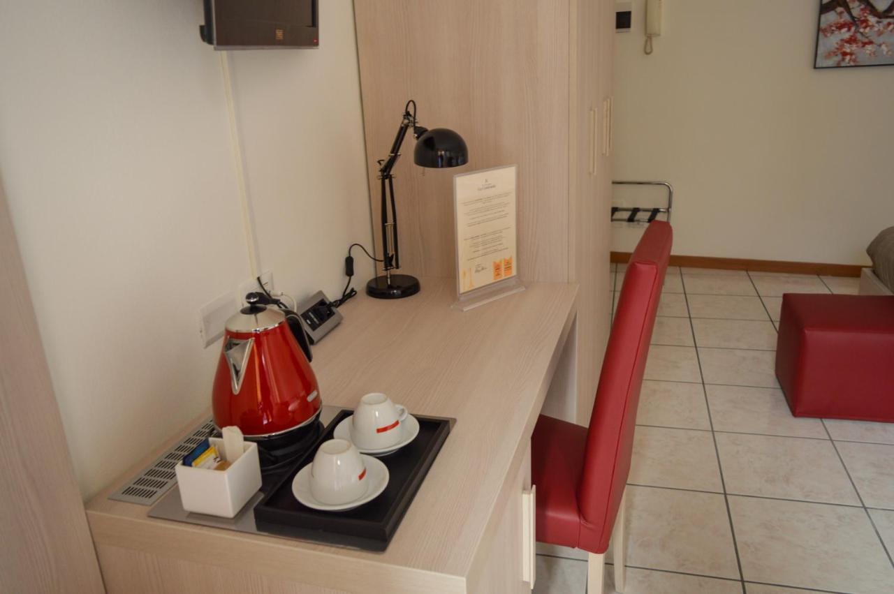 La Contrada Bed & Breakfast Сарнико Екстериор снимка