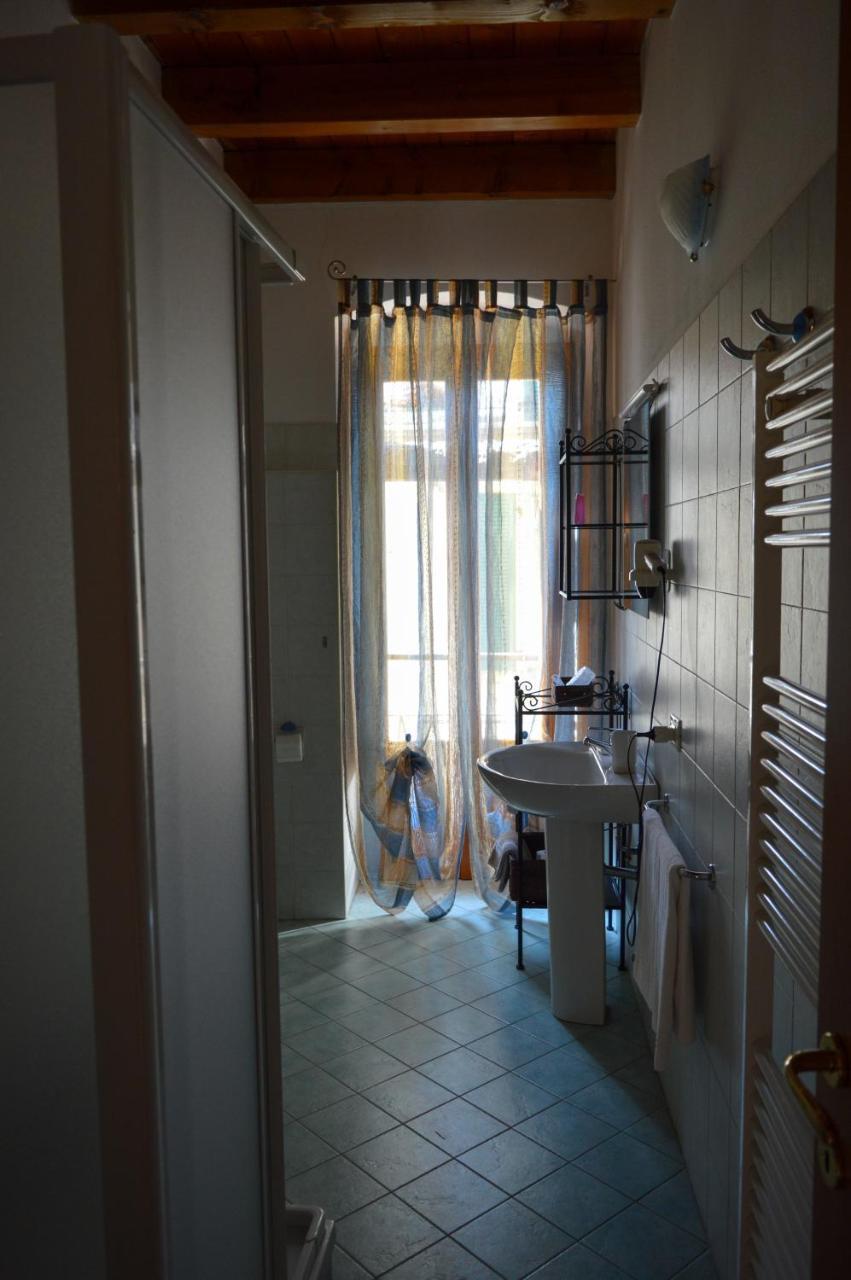 La Contrada Bed & Breakfast Сарнико Екстериор снимка