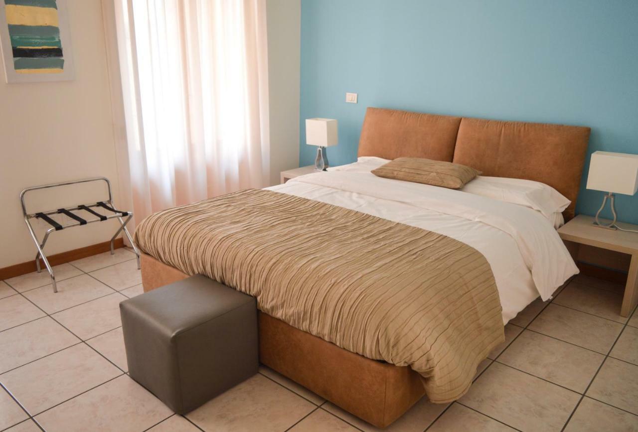 La Contrada Bed & Breakfast Сарнико Екстериор снимка